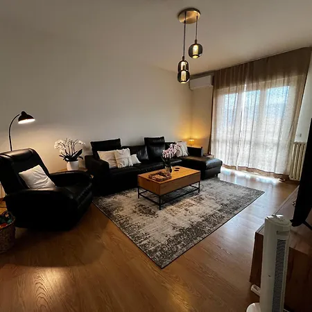 Apartment Modern Lakeview In *