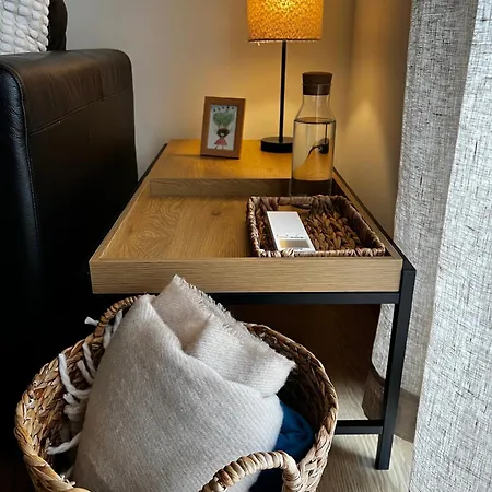 Modern Lakeview In